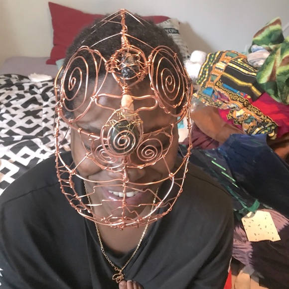 Copper mask - Picture 1 of 3